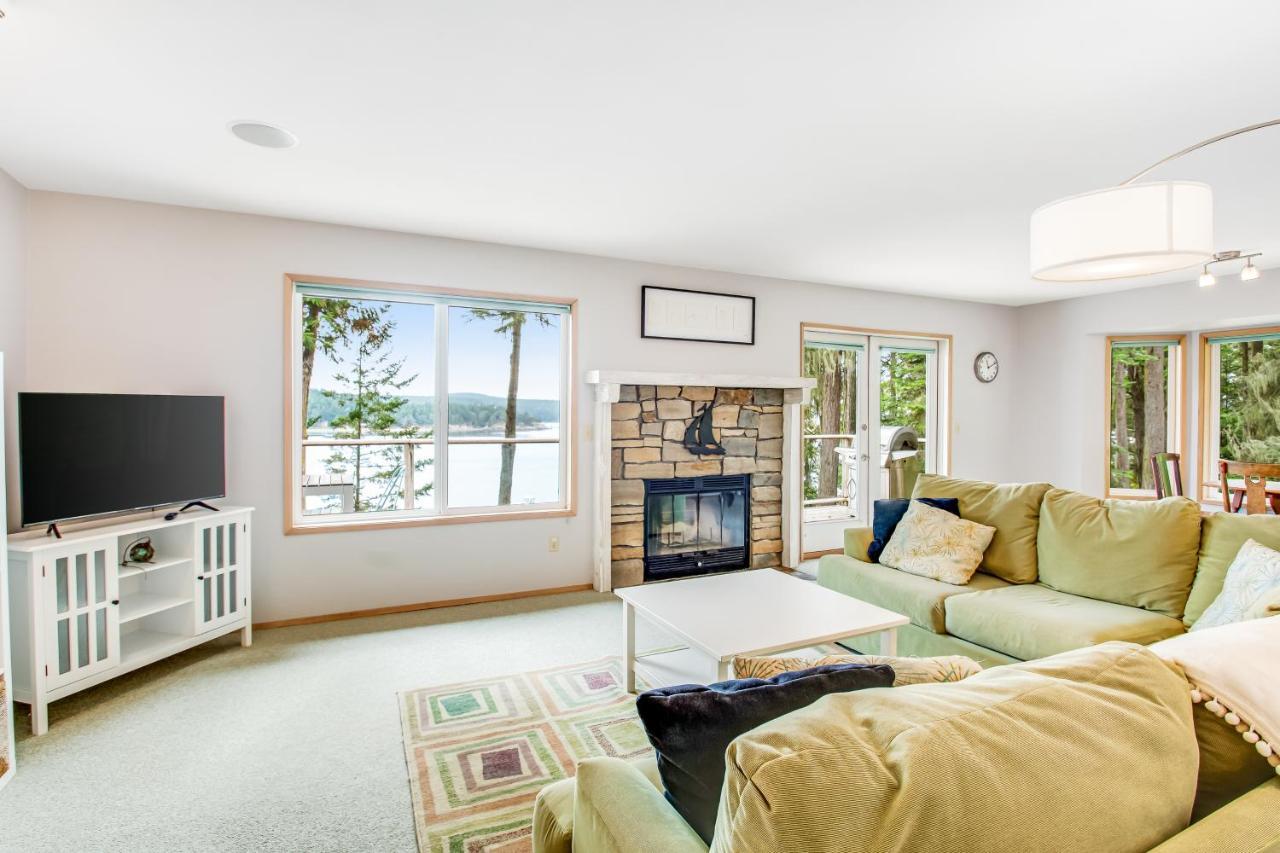 Snug Harbor Hideout Villa Islandale Bagian luar foto